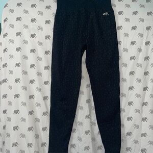 AYBL size M speckle black leggings